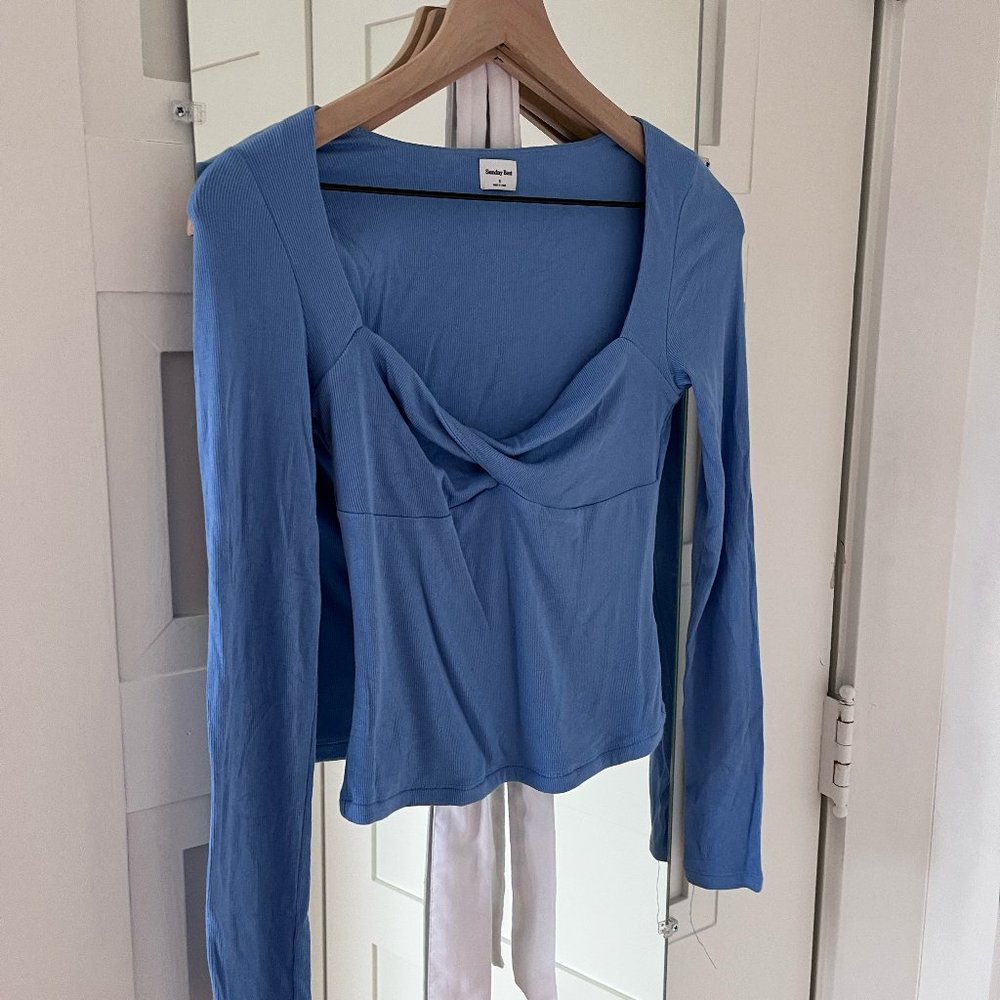 Aritzia Sunday Best Longsleeve